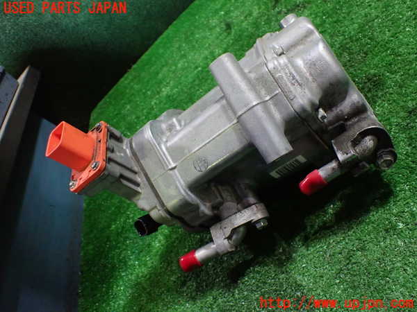 1UPJ-35156025]ロッキー(ROCKY) ハイブリッド(A202S)エアコンコンプレッサー 中古_m0002.jpg