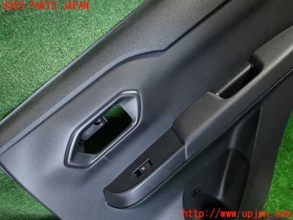 1UPJ-35151294]ロッキー(ROCKY) ハイブリッド(A202S)右後ドア内張り 中古_m0002.jpg