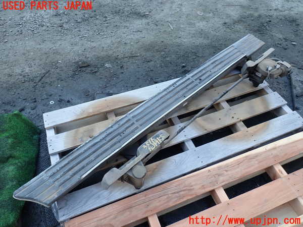 1UPJ-35161392]リンカーン・ナビゲーター(型式不明)左サイドステップ 中古_m0001.jpg