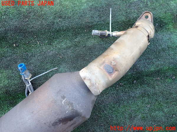 1UPJ-35162662]リンカーン・ナビゲーター(型式不明)触媒2 中古_m0003.jpg