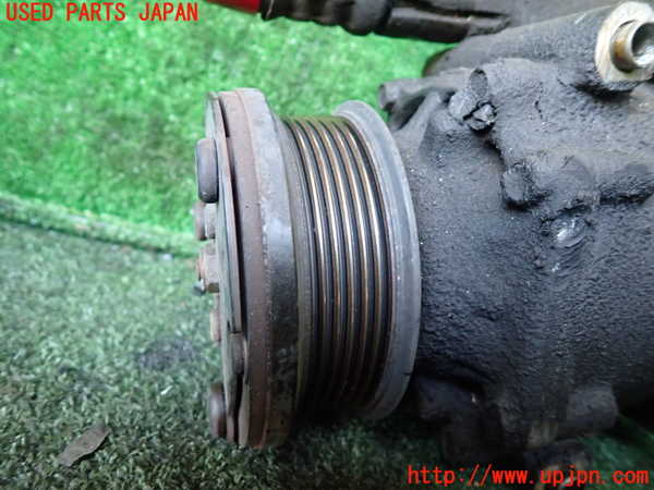 1UPJ-35166025]リンカーン・ナビゲーター(型式不明)エアコンコンプレッサー 中古_m0003.jpg