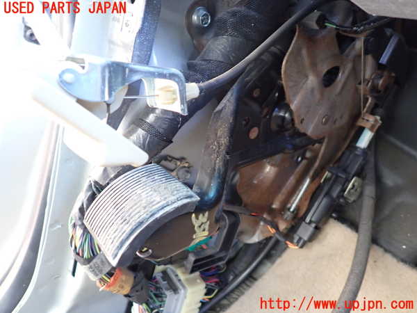 1UPJ-35167550]リンカーン・ナビゲーター(型式不明)サイドブレーキレバー（ペダル） 中古_m0001.jpg