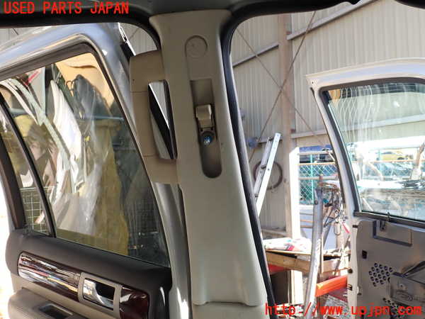 1UPJ-35167670]リンカーン・ナビゲーター(型式不明)左センターピラートリム 中古_m0002.jpg