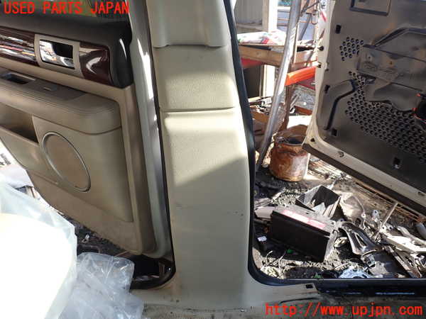 1UPJ-35167670]リンカーン・ナビゲーター(型式不明)左センターピラートリム 中古_m0003.jpg