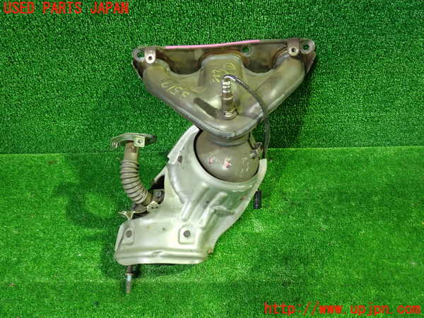 1UPJ-35172661]セレナ(GFC27)触媒1 中古_m0001.jpg