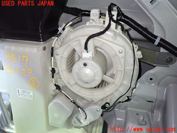 1UPJ-35176082]セレナ(GFC27)エバポレーター2 中古_m0002.jpg