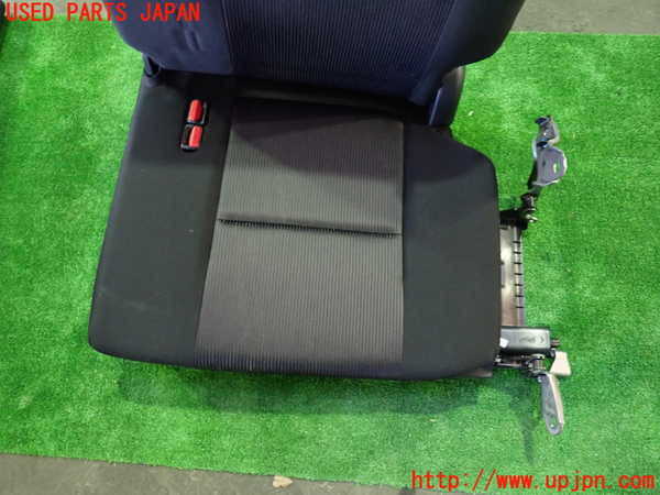 1UPJ-35177265]セレナ(GFC27)左3列目シート 中古_m0003.jpg