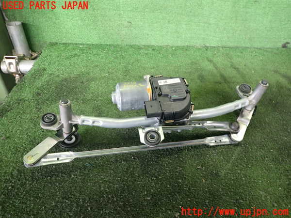 2UPJ-35186770]アウディ・Q4 スポーツバック e-tron(FZEBJ)フロントワイパーモーター 中古_m0001.jpg