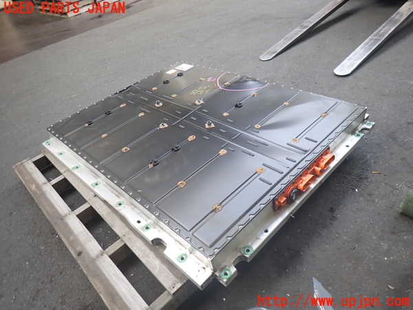 2UPJ-35186911]アウディ・Q4 スポーツバック e-tron(FZEBJ)ハイブリッドバッテリー1 (ジャンク品) 中古_m0002.jpg