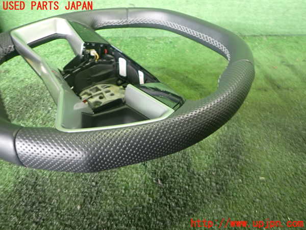 2UPJ-35187855]アウディ・Q4 スポーツバック e-tron(FZEBJ)ステアリングホイール 中古_m0003.jpg