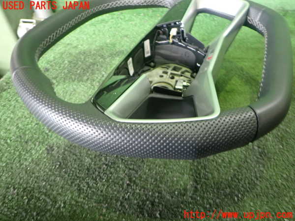 2UPJ-35187855]アウディ・Q4 スポーツバック e-tron(FZEBJ)ステアリングホイール 中古_m0004.jpg