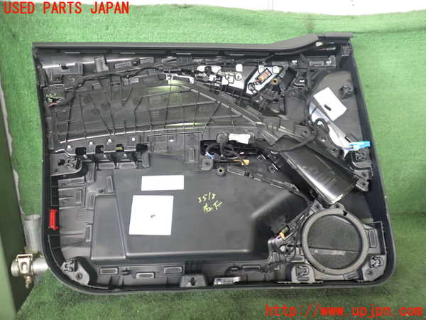 2UPJ-35181234]アウディ・Q4 スポーツバック e-tron(FZEBJ)右前ドア内張り 中古_m0003.jpg