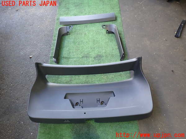 2UPJ-35181578]アウディ・Q4 スポーツバック e-tron(FZEBJ)バックドア内張り 中古_m0001.jpg