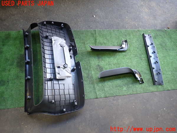 2UPJ-35181578]アウディ・Q4 スポーツバック e-tron(FZEBJ)バックドア内張り 中古_m0002.jpg