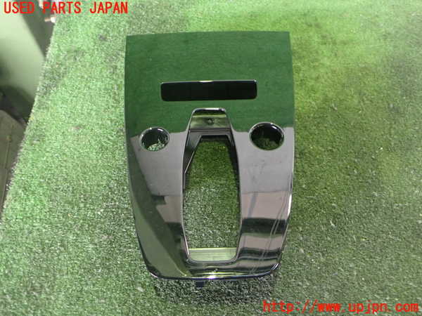 2UPJ-35187691]アウディ・Q4 スポーツバック e-tron(FZEBJ)内装トリム類1 中古_m0001.jpg