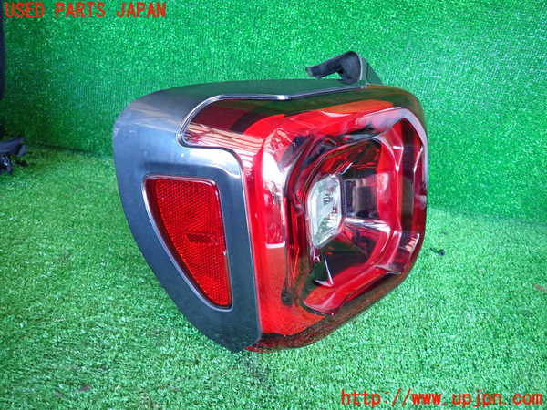 2UPJ-35191536]ジープ・レネゲード(BV13PM)左テールランプ 中古_m0002.jpg
