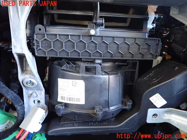 2UPJ-35196081]ジープ・レネゲード(BV13PM)エバポレーター1 中古_m0004.jpg