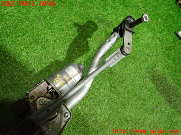 2UPJ-35196770]ジープ・レネゲード(BV13PM)フロントワイパーモーター 中古_m0002.jpg