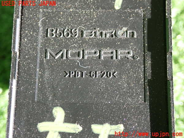 2UPJ-35196240]ジープ・レネゲード(BV13PM)右前パワーウィンドウスイッチ 中古_m0003.jpg