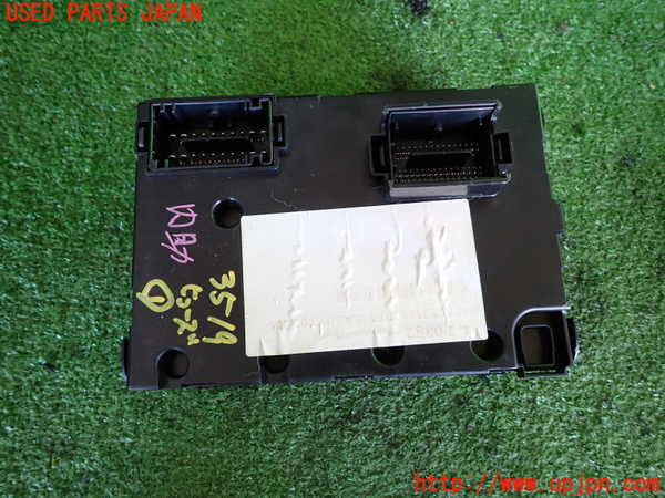 2UPJ-35196741]ジープ・レネゲード(BV13PM)ヒューズボックス1 中古_m0002.jpg