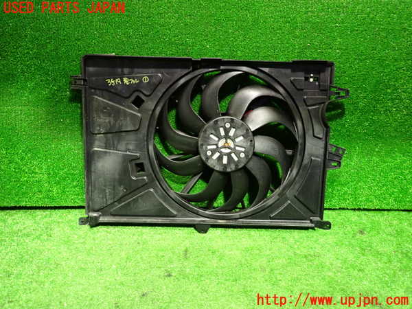 2UPJ-35196836]ジープ・レネゲード(BV13PM)電動ファン1 中古_m0001.jpg