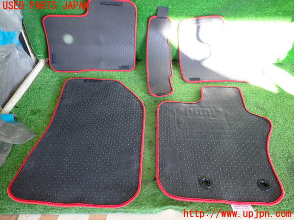 2UPJ-35197800]ジープ・レネゲード(BV13PM)フロアマット 中古_m0004.jpg
