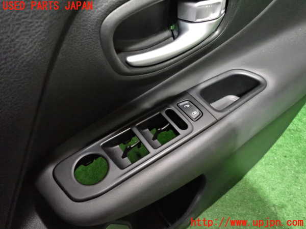 2UPJ-35191234]ジープ・レネゲード(BV13PM)右前ドア内張り 中古_m0003.jpg