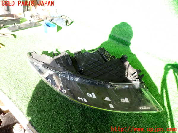 2UPJ-35211132]ルノー・メガーヌ R.S.(ルノー・スポール)(DZF4R)左ヘッドライト ハロゲン 中古_m0003.jpg