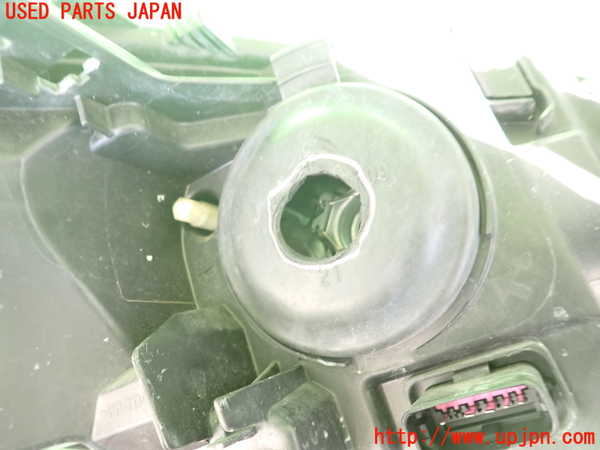 2UPJ-35211132]ルノー・メガーヌ R.S.(ルノー・スポール)(DZF4R)左ヘッドライト ハロゲン 中古_m0004.jpg