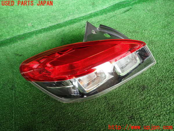 2UPJ-35211536]ルノー・メガーヌ R.S.(ルノー・スポール)(DZF4R)左テールランプ 中古_m0001.jpg
