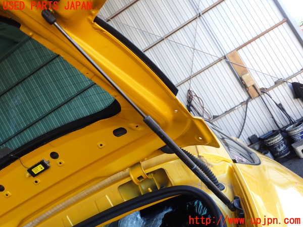 2UPJ-35211584]ルノー・メガーヌ R.S.(ルノー・スポール)(DZF4R)リアゲートダンパー 中古_m0001.jpg