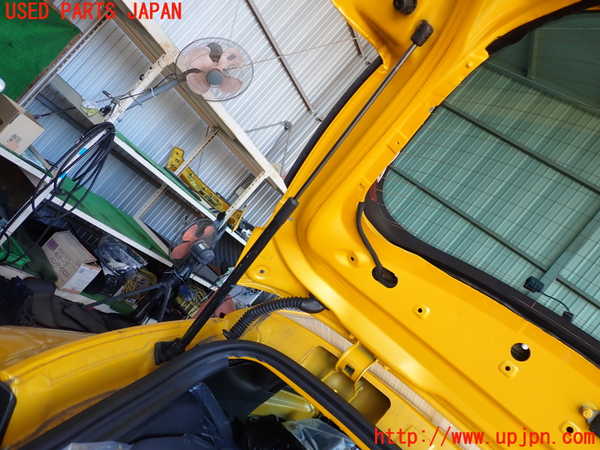 2UPJ-35211584]ルノー・メガーヌ R.S.(ルノー・スポール)(DZF4R)リアゲートダンパー 中古_m0002.jpg