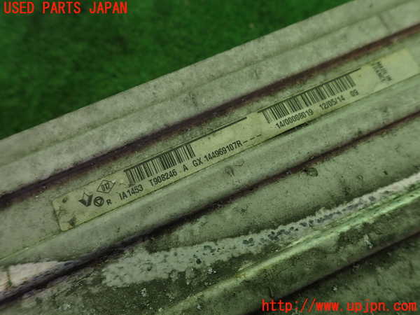2UPJ-35212451]ルノー・メガーヌ R.S.(ルノー・スポール)(DZF4R)インタークーラー1 中古_m0002.jpg