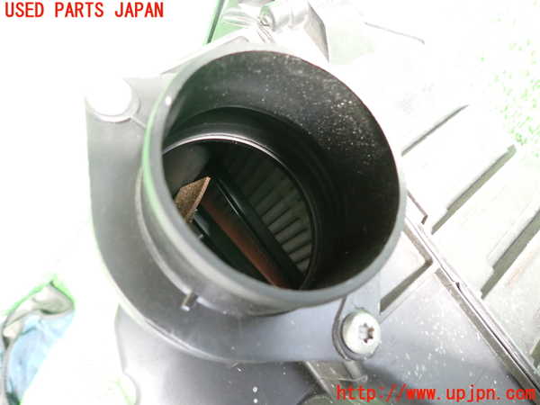 2UPJ-35212560]ルノー・メガーヌ R.S.(ルノー・スポール)(DZF4R)エアクリーナーボックス 中古_m0003.jpg