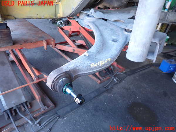 2UPJ-35215176]ルノー・メガーヌ R.S.(ルノー・スポール)(DZF4R)右フロントロアアーム1 中古_m0001.jpg