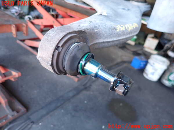 2UPJ-35215176]ルノー・メガーヌ R.S.(ルノー・スポール)(DZF4R)右フロントロアアーム1 中古_m0002.jpg