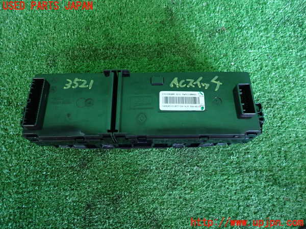 2UPJ-35216066]ルノー・メガーヌ R.S.(ルノー・スポール)(DZF4R)エアコンスイッチ1 中古_m0003.jpg