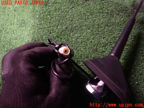 2UPJ-35216550]ルノー・メガーヌ R.S.(ルノー・スポール)(DZF4R)アンテナ 中古_m0003.jpg