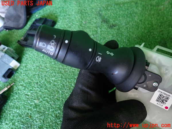 2UPJ-35216720]ルノー・メガーヌ R.S.(ルノー・スポール)(DZF4R)コンビネーションスイッチ 中古_m0003.jpg