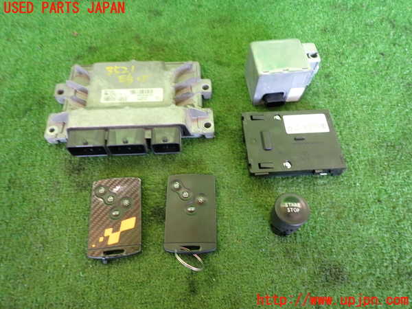 2UPJ-35216110]ルノー・メガーヌ R.S.(ルノー・スポール)(DZF4R)エンジンコンピューター 中古_m0001.jpg