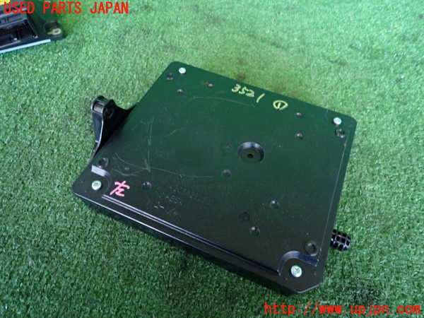 2UPJ-35216146]ルノー・メガーヌ R.S.(ルノー・スポール)(DZF4R)コンピューター1 中古_m0001.jpg