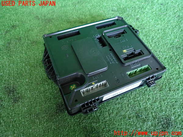 2UPJ-35216146]ルノー・メガーヌ R.S.(ルノー・スポール)(DZF4R)コンピューター1 中古_m0002.jpg