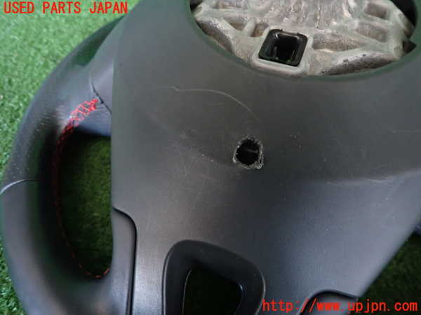 2UPJ-35217855]ルノー・メガーヌ R.S.(ルノー・スポール)(DZF4R)ステアリングホイール 中古_m0003.jpg