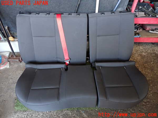 2UPJ-35217385]ルノー・メガーヌ R.S.(ルノー・スポール)(DZF4R)リアシート 中古_m0001.jpg