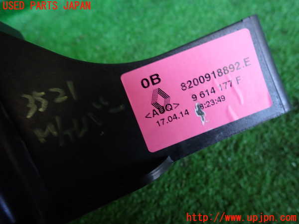 2UPJ-35217560]ルノー・メガーヌ R.S.(ルノー・スポール)(DZF4R)MTシフトレバー 中古_m0003.jpg