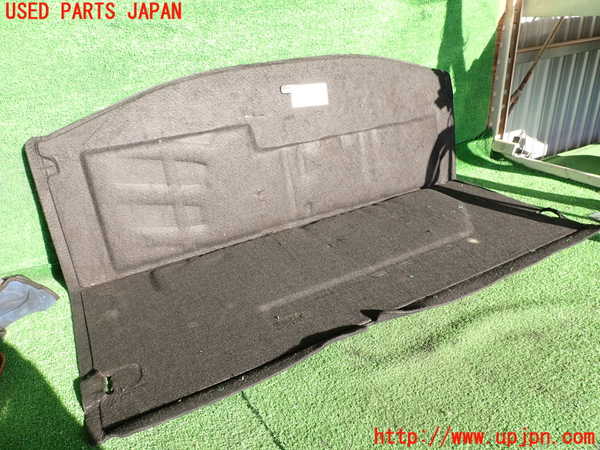 2UPJ-35217771]ルノー・メガーヌ R.S.(ルノー・スポール)(DZF4R)ラゲッジトレイ1 中古_m0002.jpg