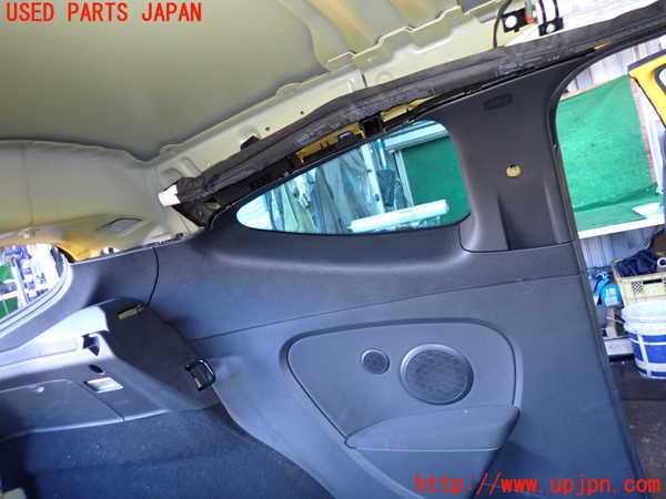 2UPJ-35217680]ルノー・メガーヌ R.S.(ルノー・スポール)(DZF4R)左リアピラートリム 中古_m0002.jpg