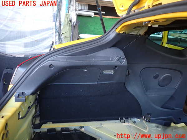 2UPJ-35217680]ルノー・メガーヌ R.S.(ルノー・スポール)(DZF4R)左リアピラートリム 中古_m0004.jpg