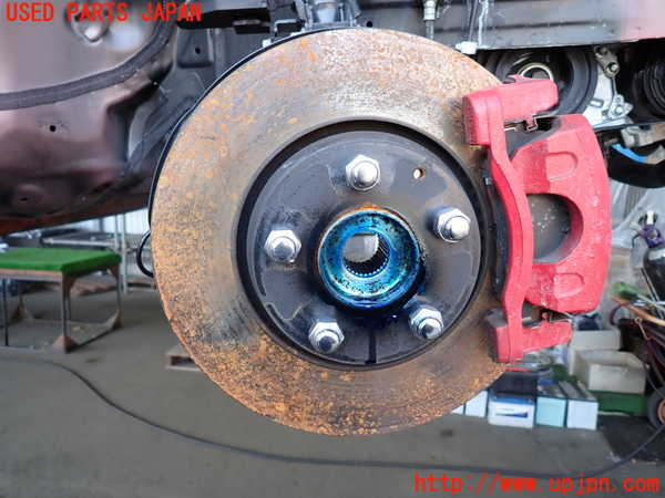 2UPJ-35224290]CX-5(KF2P)右フロントナックルハブ 中古_m0001.jpg