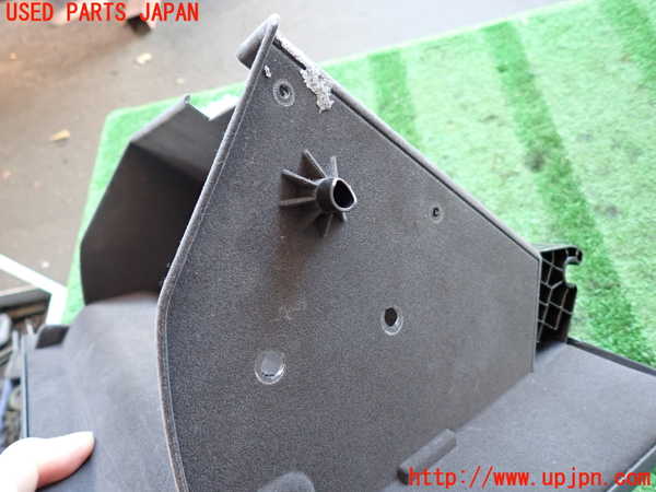 2UPJ-35227516]CX-5(KF2P)グローブボックス1 中古_m0004.jpg